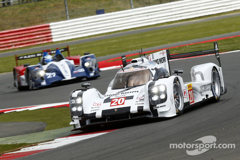 #20 Porsche Team Porsche 919 Hybrid: Mark Webber, Brendon Hartley, Timo Bernhard