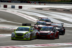 Hugo Valente, Chevrolet RML Cruze TC1, Campos Racing et Robert Huff, LADA Granta 1.6T, LADA Sport Lukoil