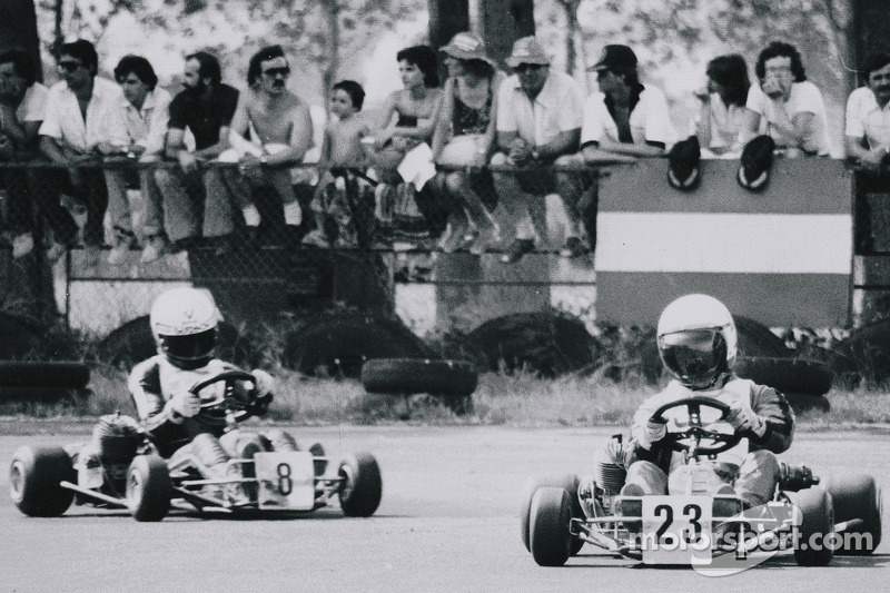 Terry Fullerton lidera a Ayrton Senna