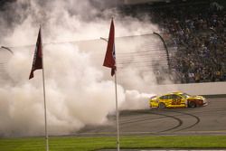 Race winner Joey Logano, Team Penske Ford