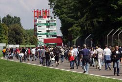 Commemoration ceremony at the Tamburello curve atmosphere