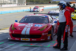 #63 Scuderia Corsa Ferrari 458 Italia: Alessandro Balzan, Jeff Westphal