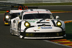 #92 Porsche Team Manthey Porsche 911 RSR: Marco Holzer, Frederic Makowiecki, Richard Lietz