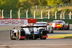 #2 Audi Sport Team Joest Audi R18 e-tron quattro: Marcel Fässler, Andre Lotterer, Benoit Tréluyer