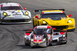 #0 DeltaWing Racing Cars DeltaWing DWC13: Andy Meyrick, Katherine Legge
