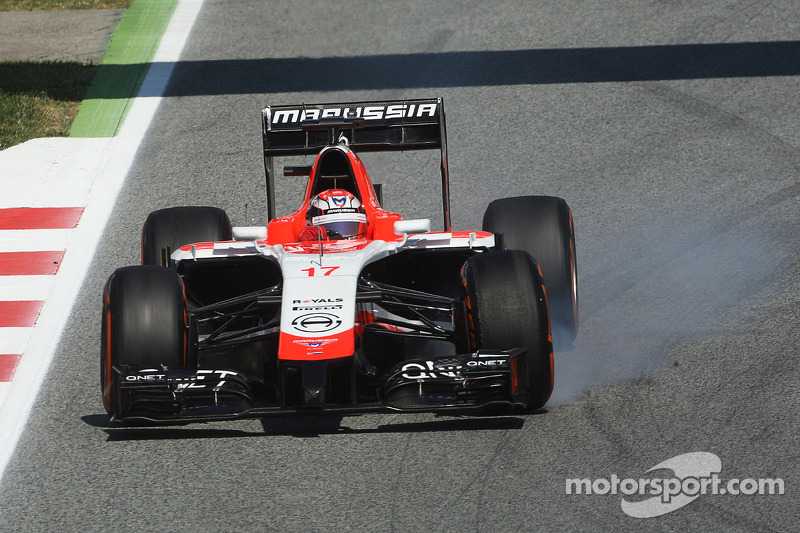 Jules Bianchi, Marussia F1 Takımı MR03 frenleme altında lastiklerini kilitliyor