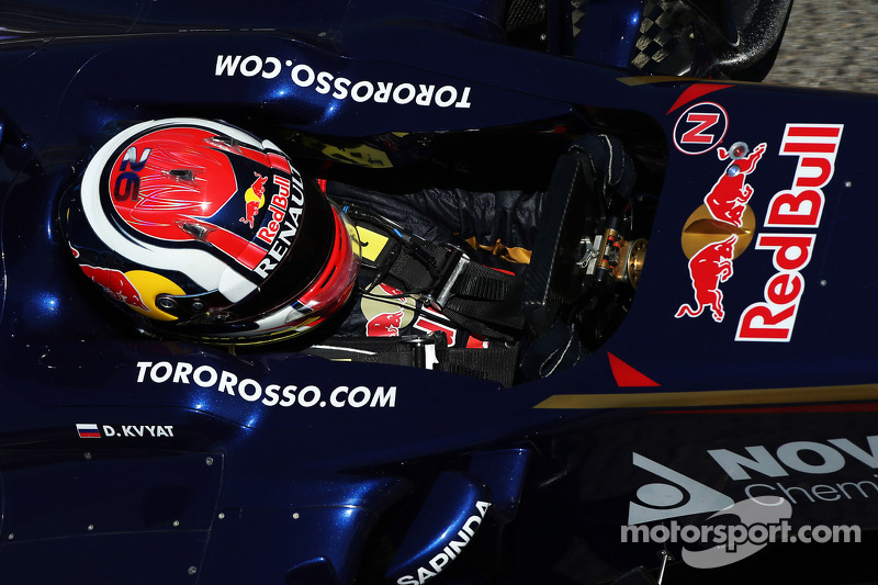 Свой первый сезон в Формуле 1 Квят провел в Scuderia Toro Rosso