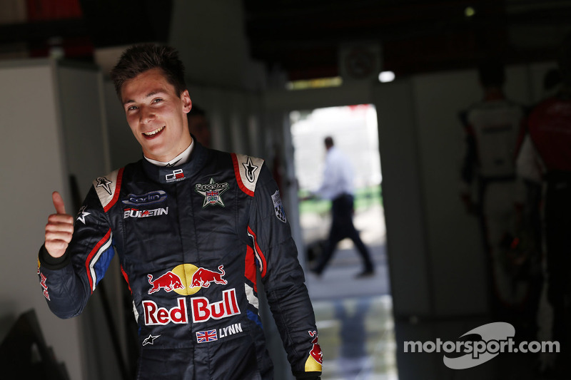 Campeón 2014 de la GP3: Alex Lynn