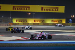 Esteban Ocon, Force India VJM11 Mercedes, Brendon Hartley, Toro Rosso STR13 Honda, Carlos Sainz Jr., Renault Sport F1 Team R.S. 18