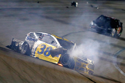 David Gilliland, Front Row Motorsports Ford in major crash