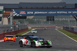 Craft-Bamboo Racing: Warren Luff and Frank Yu