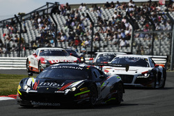 #90 Scuderia Villorba Corse Ferrari 458 Italia: Filip Salaquarda, Andrea Montermini