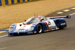 1989 #25 Nissan R89C: Chip Robinson, Arie Luyendyk, Geoff Brabham