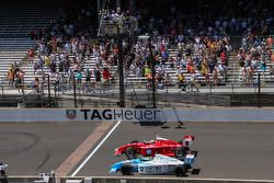Gabby Chaves beats Matthew Brabham to the line for the win