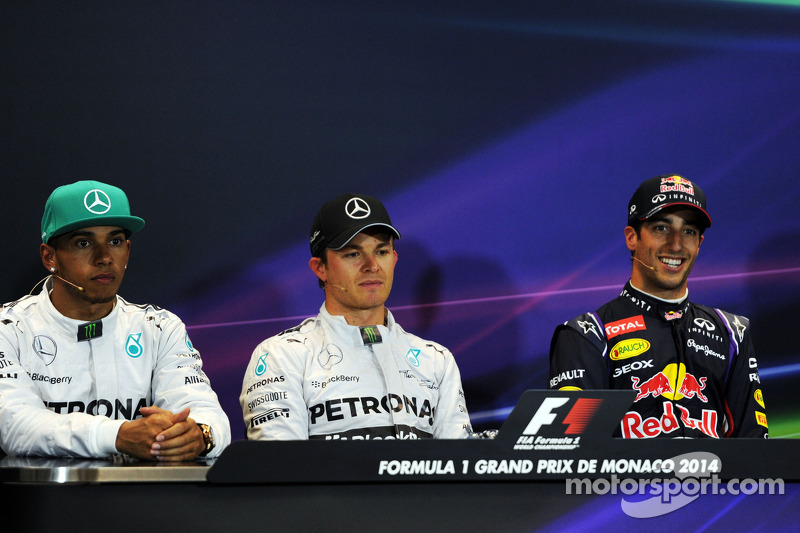 La conferenza stampa FIA qualifiche, i primi tre: Lewis Hamilton, Mercedes AMG F1, secondo; Nico Ros