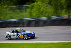 #5 CJ Wilson Racing 马自达 MX-5: 斯蒂万·麦卡利尔, 查得·麦坎比