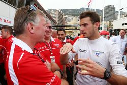 Jules Bianchi, Marussia F1 Team festeggia i suoi primi punti F1 e quelli della squadra con Andy Webb