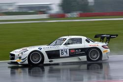 #84 HTP Motorsport 梅赛德斯 SLS AMG GT3: 哈罗德·普里马, 尼科·韦尔东克, 伯纳德·施奈德