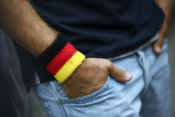 Sebastian Vettel, Red Bull Racing, mit Deutschland-Schweißband