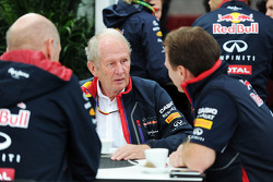 (L to R): Adrian Newey, Red Bull Racing Chief Technical Officer with Dr Helmut Marko, Red Bull Motorsport Consultant and Christian Horner, Red Bull Racing Team Principal