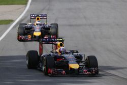 Daniel Ricciardo, Red Bull Racing RB10 y Sebastian Vettel, Red Bull Racing RB10