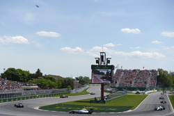Valtteri Bottas au départ de la course