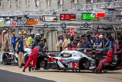 #2 Audi Sport Team Joest Audi R18 E-Tron Quattro: Marcel Fässler, Andre Lotterer, Benoit Tréluyer