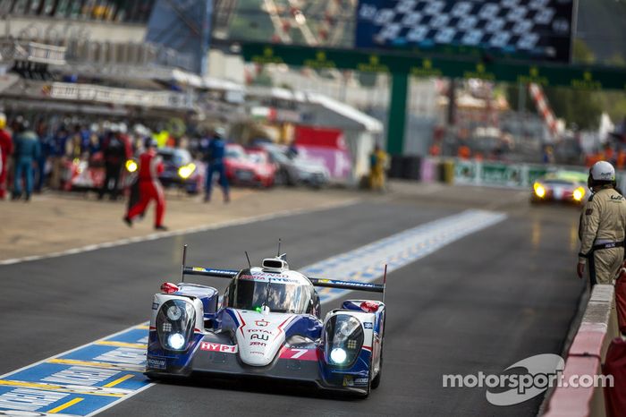 #7 Toyota Racing Toyota TS 040 - Hybrid: Alexander Wurz, Stéphane Sarrazin, Kazuki Nakajima