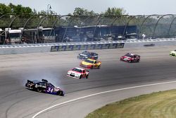 Trouble for David Ragan, Ford