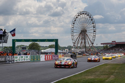 Fernando Alonso gives the start: #51 AF Corse Ferrari 458 Italia: Gianmaria Bruni, Toni Vilander, Giancarlo Fisichella