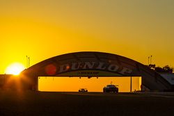 Lever du Soleil au virage Dunlop