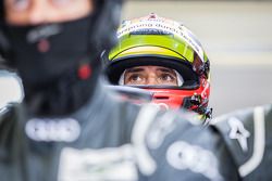Benoit Tréluyer waits for his last stint
