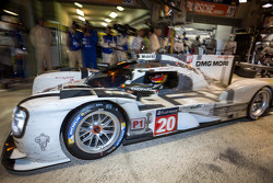 #20 Porsche Team Porsche 919 Hybrid: Timo Bernhard, Mark Webber, Brendon Hartley