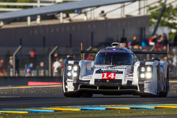 #14 Porsche Team Porsche 919 Hybrid: Romain Dumas, Neel Jani, Marc Lieb