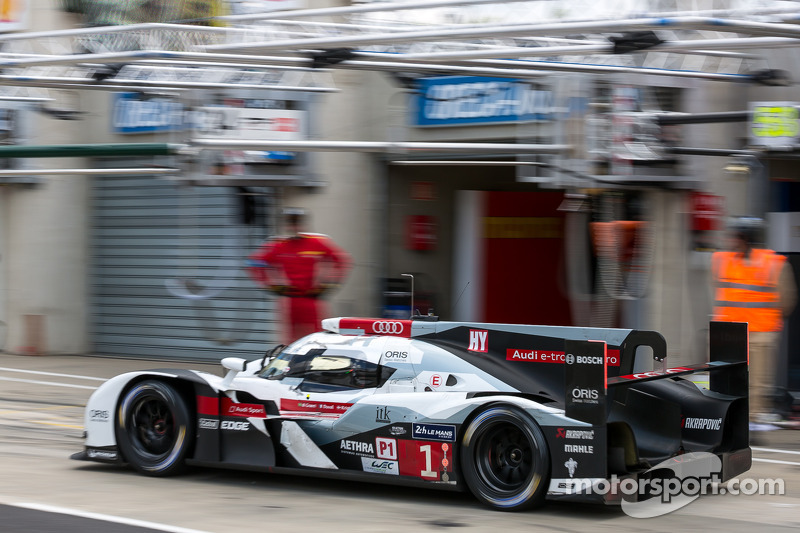 #1 Audi Sport Team Joest Audi R18 E-Tron Quattro: Lucas Di Grassi, Marc Gene, Tom Kristensen