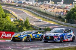#007 Aston Martin Racing Aston Martin Vantage V12 GT: Stefan Mücke, Pedro Lamy, Darren Turner