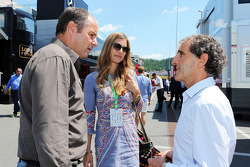 Gerhard Berger, and his girlfriend Helene with Alain Prost (FRA)