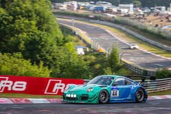 #44 Falken Motorsports Porsche 997 GT3 R: Peter Dumbreck, Wolf Henzler, Alexandre Imperatori, Martin Ragginger