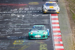 #44 Falken Motorsports Porsche 997 GT3 R: Peter Dumbreck, Wolf Henzler, Alexandre Imperatori, Martin Ragginger