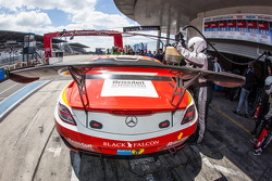 Pit stop for #1 Black Falcon Mercedes-Benz SLS AMG GT3: Lance David Arnold, Jeroen Bleekemolen, Andreas Simonsen, Christian Menzel