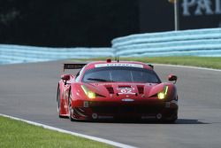 #62 Risi Competizione Ferrari F458: Olivier Beretta, Matteo Malucelli