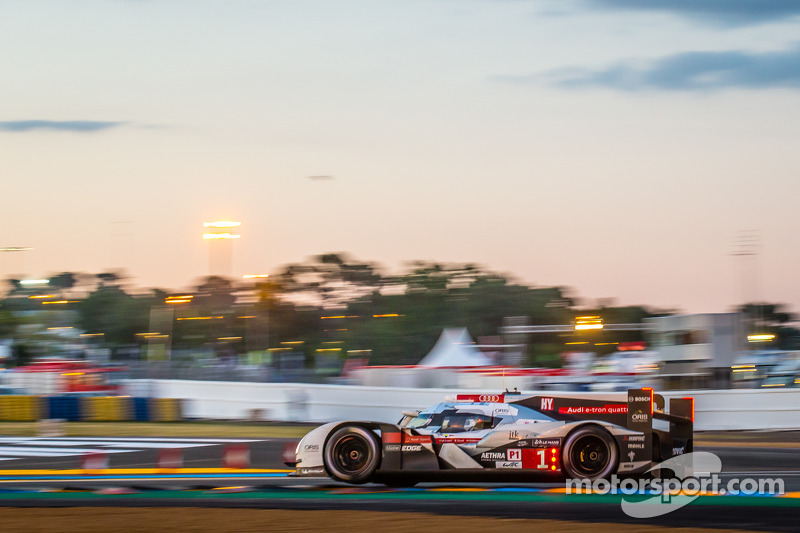 #1 Audi Sport Team Joest Audi R18 E-Tron Quattro: Lucas Di Grassi, Marc Gene, Tom Kristensen