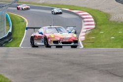 #73 Park Place Motorsports Porsche 911 GT America: Patrick Lindsey, Kevin Estre