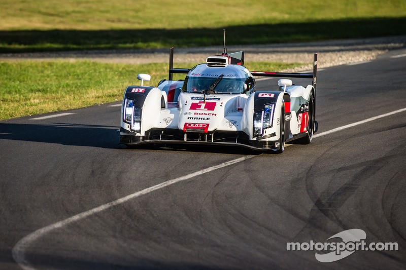 #1 Audi Sport Team Joest Audi R18 E-Tron Quattro: Lucas Di Grassi, Marc Gene, Tom Kristensen