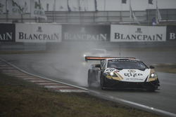 #28 Grasser Racing Team Lamborghini LFII: Hari Proczyk, Jeroen Bleekemolen