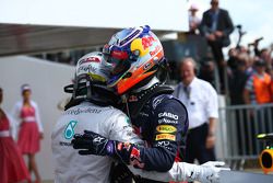 1. Lewis Hamilton, Mercedes AMG F1; 3. Daniel Ricciardo, Red Bull Racing