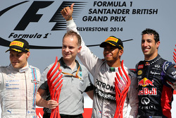Valtteri Bottas, Williams F1 Team, Lewis Hamilton, Mercedes AMG F1 Team and Daniel Ricciardo, Red Bull Racing