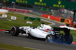 Felipe Massa, Williams FW36 with a damaged rear suspension and wheel at the start of the race