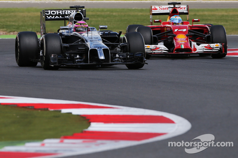 Дженсон Баттон, McLaren MP4-29 і Фернандо Алонсо, Ferrari F14 T