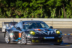 #77 Dempsey Racing - Proton Porsche 911 RSR (991): Patrick Dempsey, Joe Foster, Patrick Long